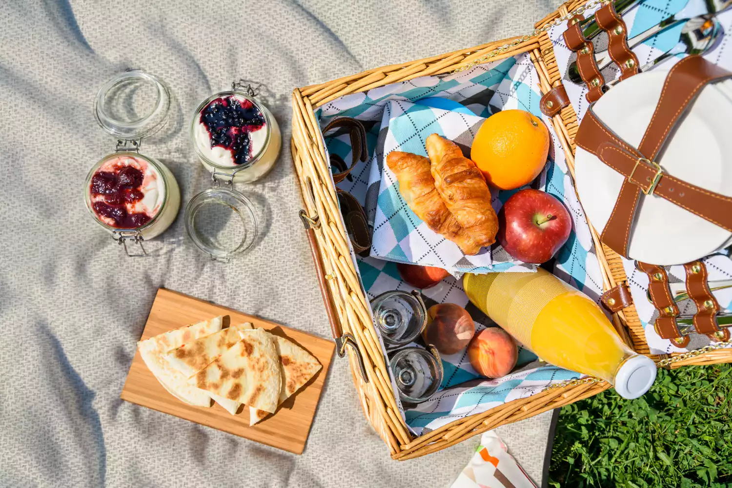 luxury waterproof picnic blanket