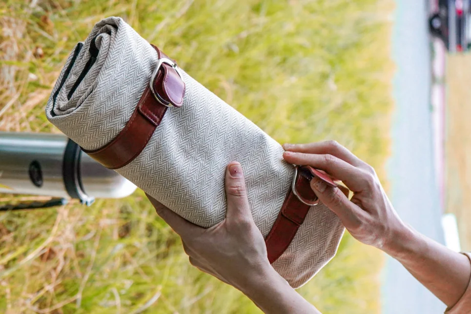 picnic blanket with waterproof backing